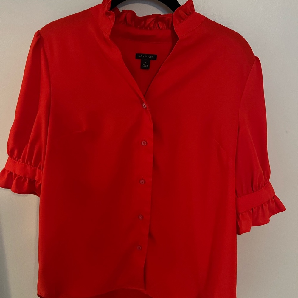 Ann Taylor Short Sleeve Blouse